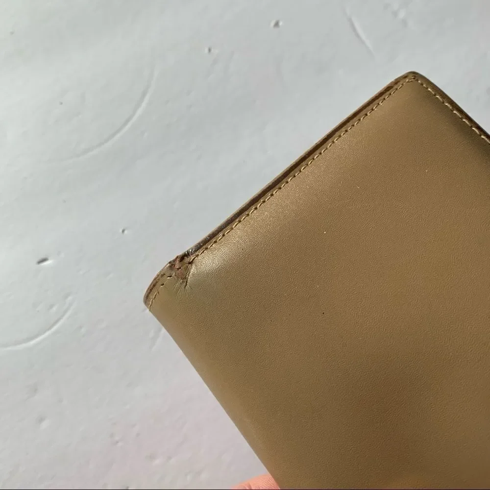 Di Lido Wallet Cream Tan Cowhide Clutch Checkbook Credit Card Holder